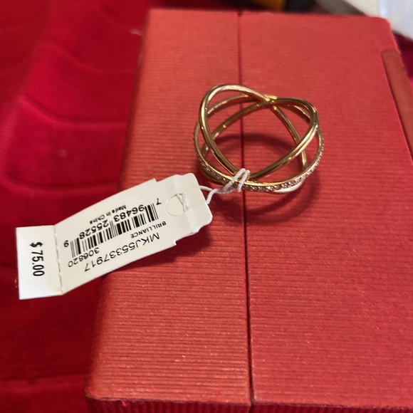 ❤️ MICHAEL KORS RING ❤️ NWT - Picture 2 of 2